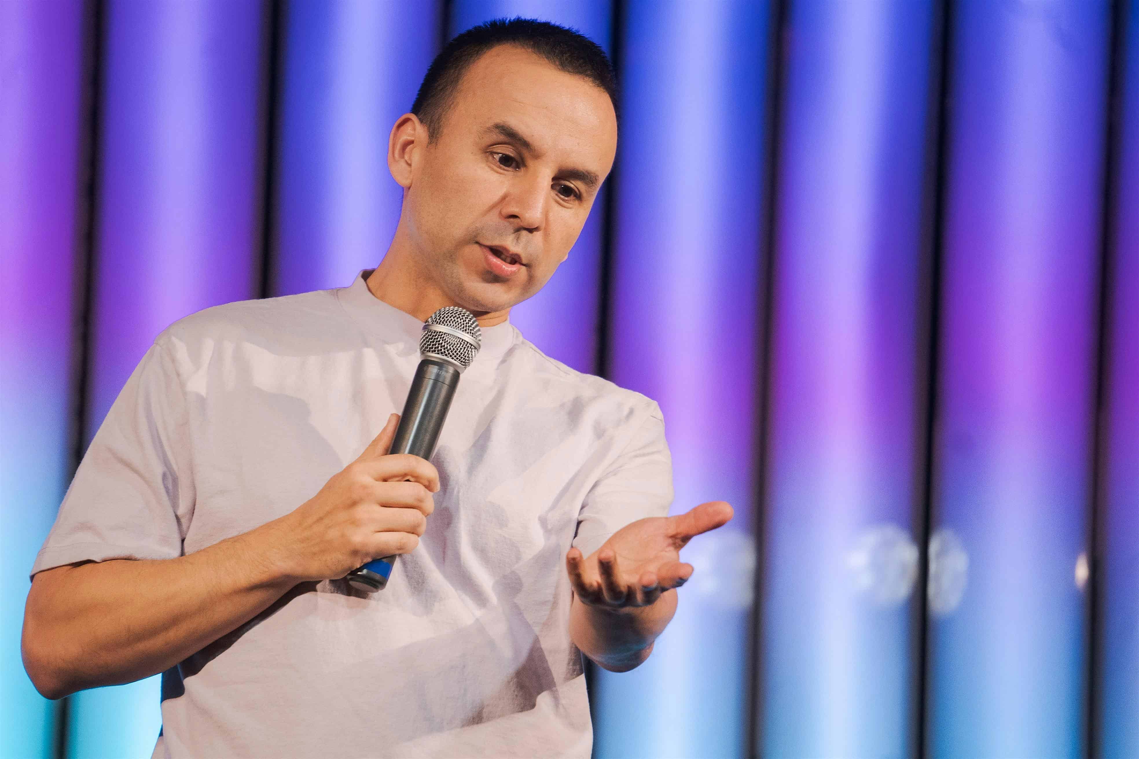 May 9, QUEENS, NYC – 7:00pm – Pedro Gonzalez at Grove 34 – Queens, NY