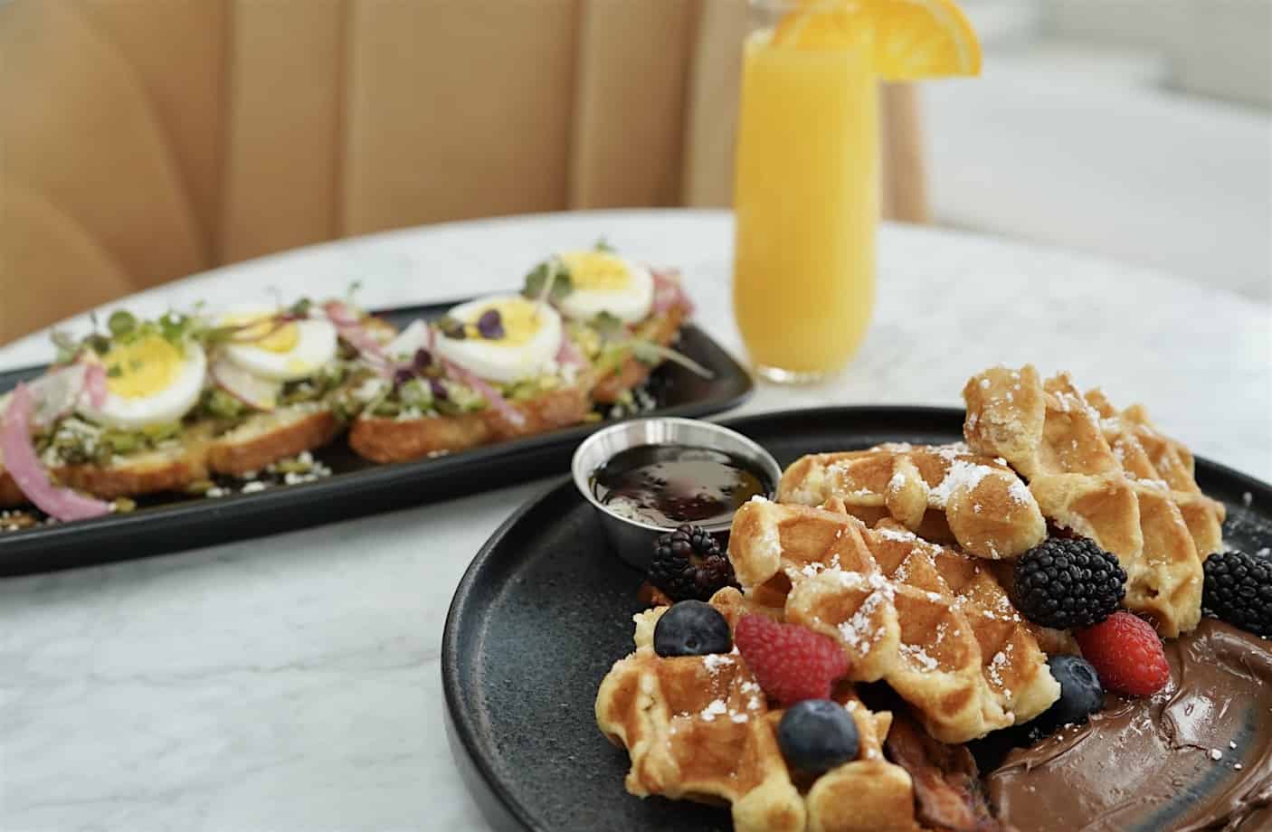 Sunday Funday at Vault at Vault – Milwaukee, WI