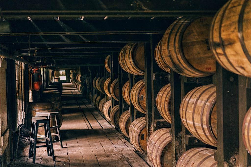 Explore the Art of Barrel Resting in Spirits at The Gin Room – St. Louis, MO