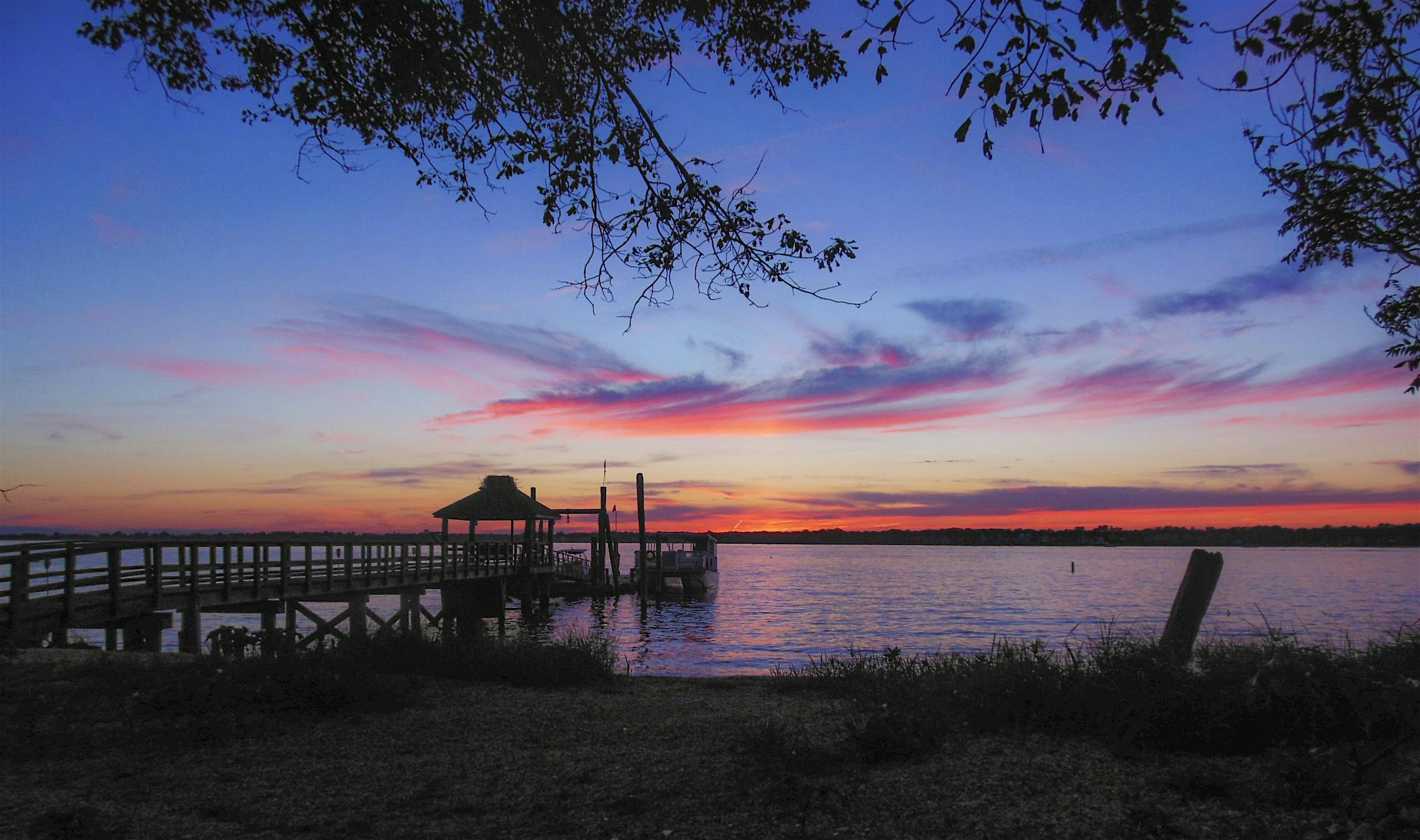 2025 Sunset Cruise Norwalk Seaport Association at Sheffield Island Lighthouse Cruises – Norwalk, CT