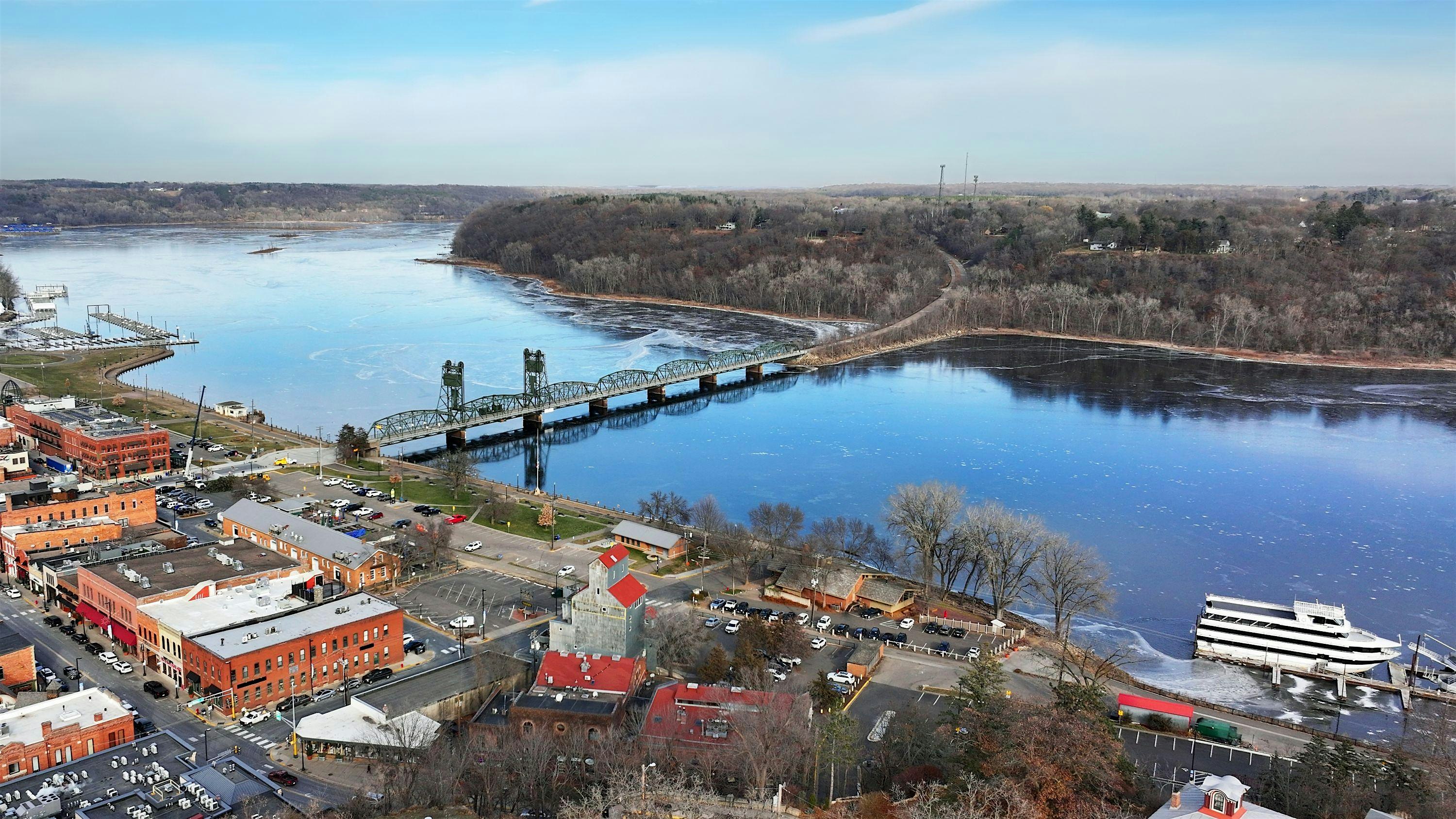 Awesome Scavenger Hunt! – Falls Frolic: St. Croix‘s Scavenger Spectacle at 410 N Hamilton St – Saint Croix Falls, WI