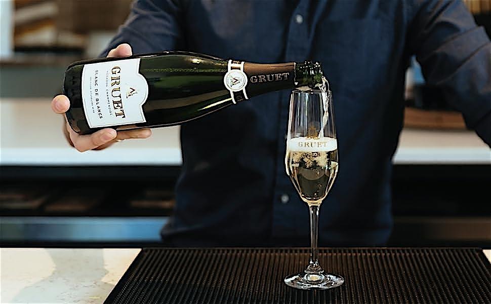 Bubbles Bites & Bits Happy Hour at Gruet Winery & Tasting Room – Albuquerque, NM