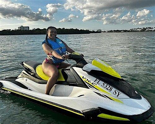 Miami Jetskiis Rental at 401 Biscayne Blvd – Miami, FL