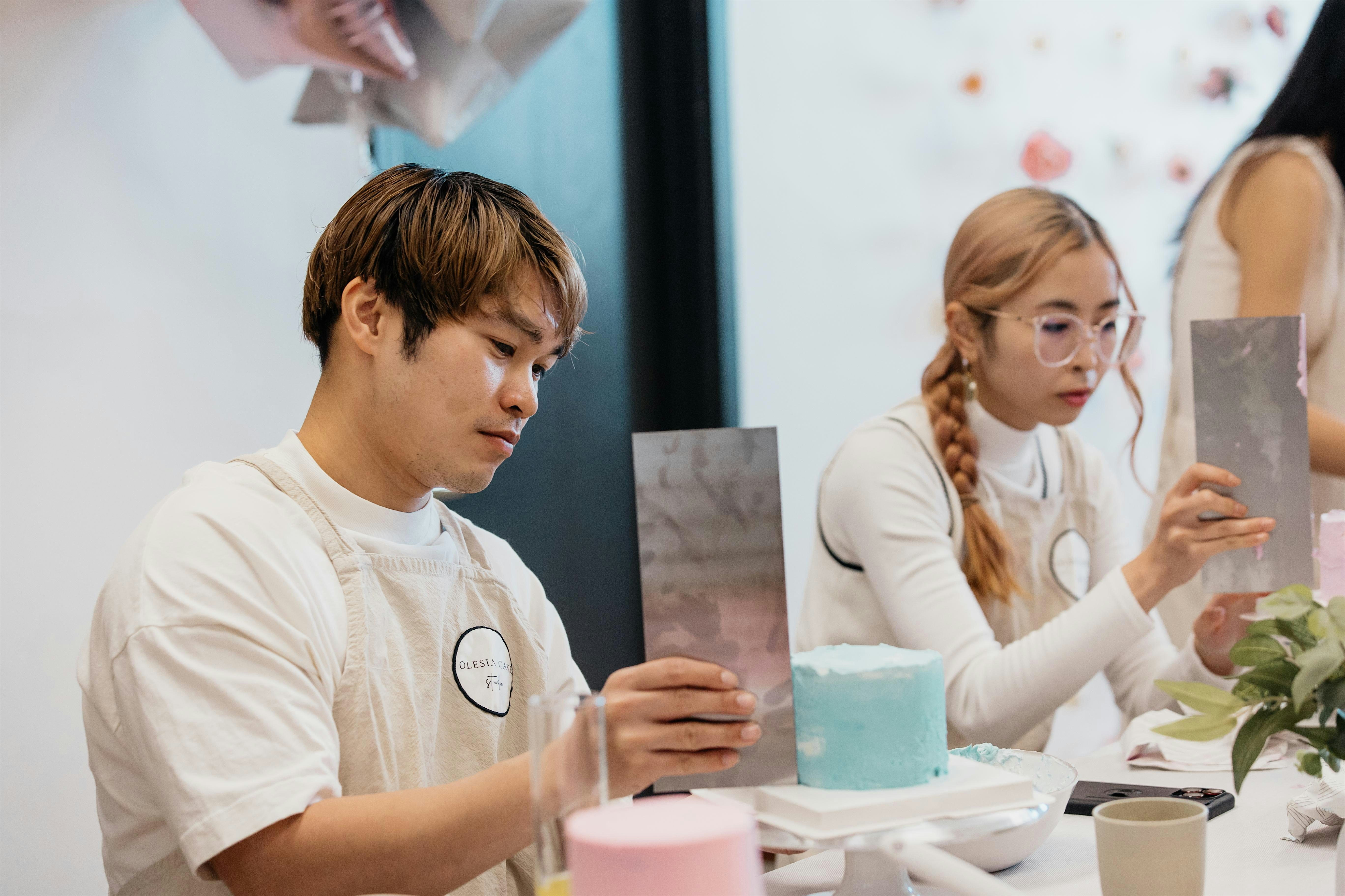 Cake Decorating Classes with Mimosas & Appetizers at 2940 16th St – San Francisco, CA