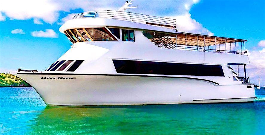 MIAMI BOOZE CRUISE | BEST HIP HOP BOAT PARTY | FREE DRINKS at 401 Biscayne Blvd – Miami, FL