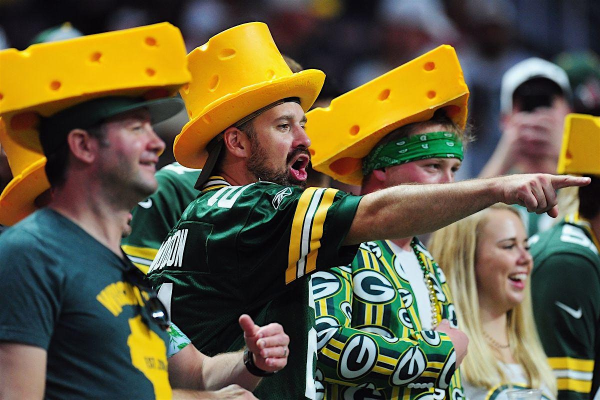 Dinner with Fans: Packers Edition at Restaurant of the Week – Green Bay, WI