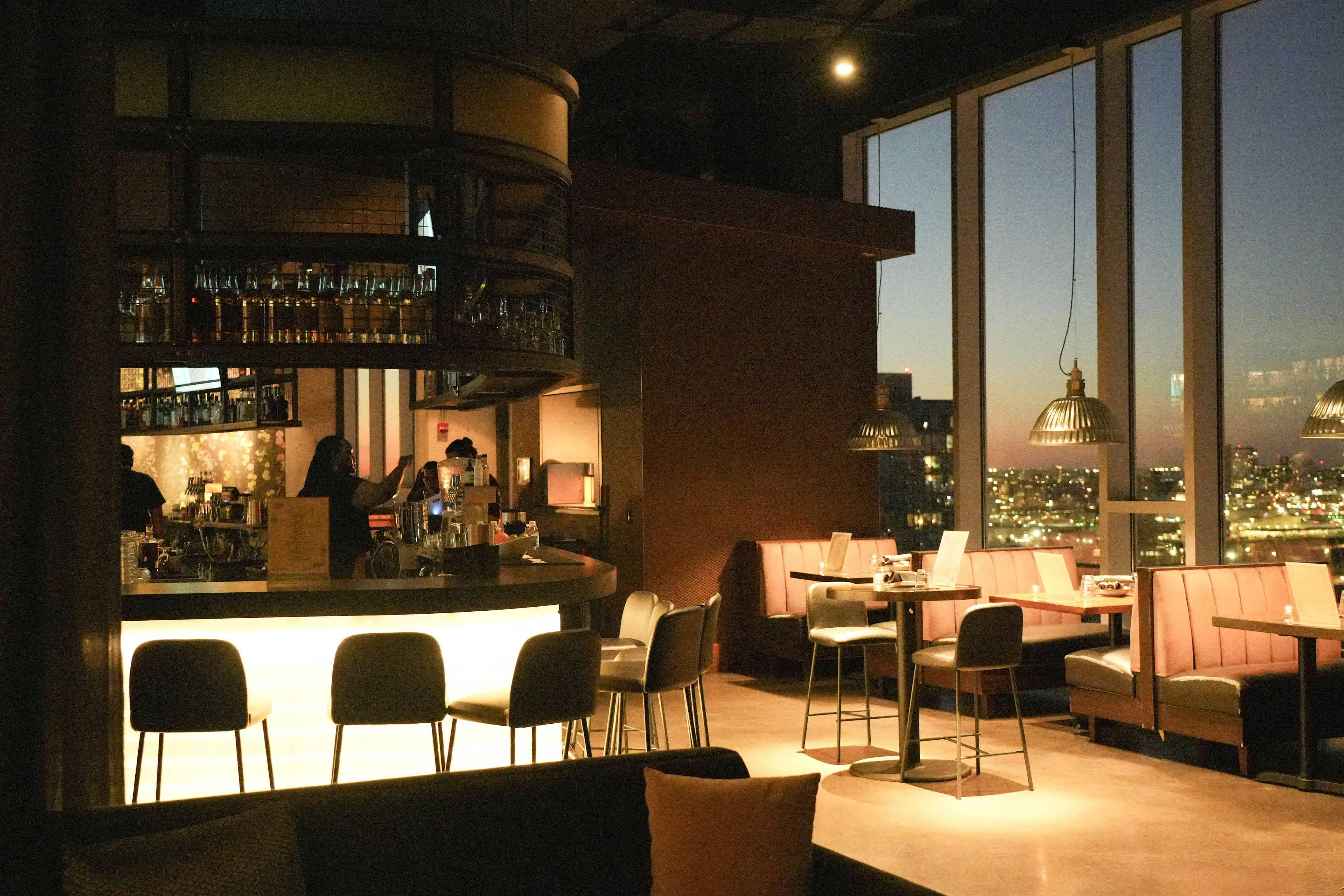 SIP & RNB Social: Labor Day weekend pre-party at VU Rooftop Bar – Chicago, IL