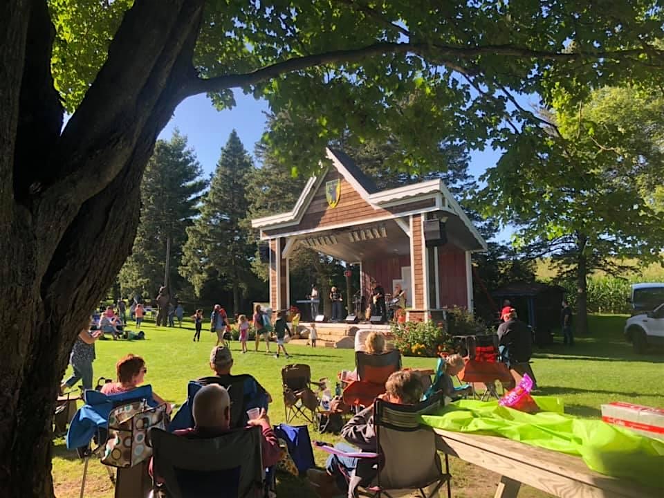 AUG. 27, 2025 @ Berne Wood-Fired Pizza at Berne Wood-Fired Pizza & Concert Series – West Concord, MN