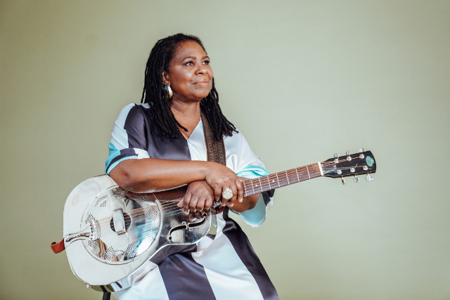 Ruthie Foster at Ludlow Garage – Cincinnati, OH