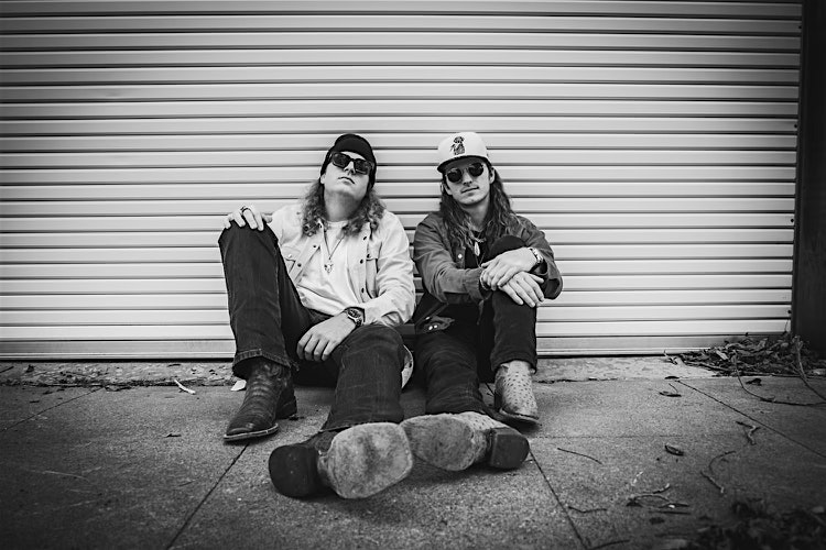 THE HUSER BROTHERS wsg JAY STATHAM at The Pitstop – Elk City, OK
