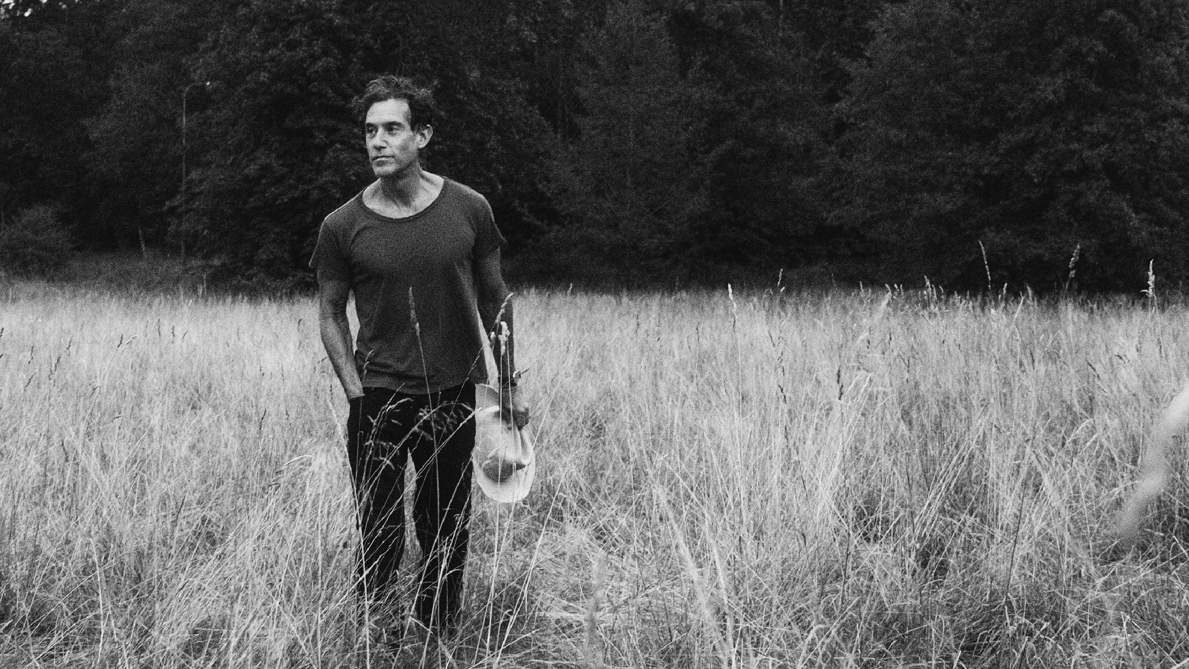 Joshua Radin at Sellersville Theatre 1894 – Sellersville, PA