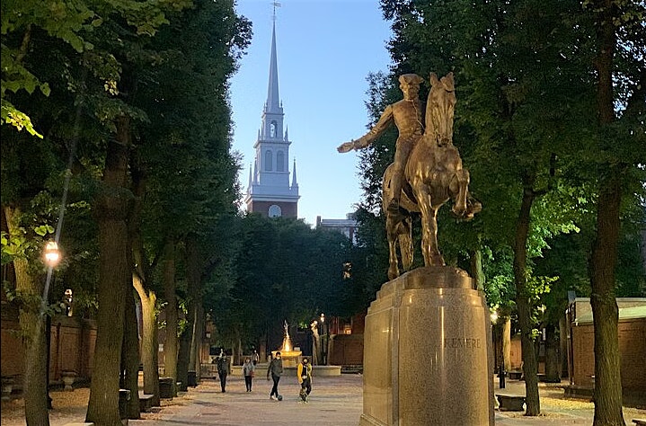Self Guided “The North End Pizza, Cannoli and Picnic” Solo Walking Tour at Galleria Umberto – Boston, MA