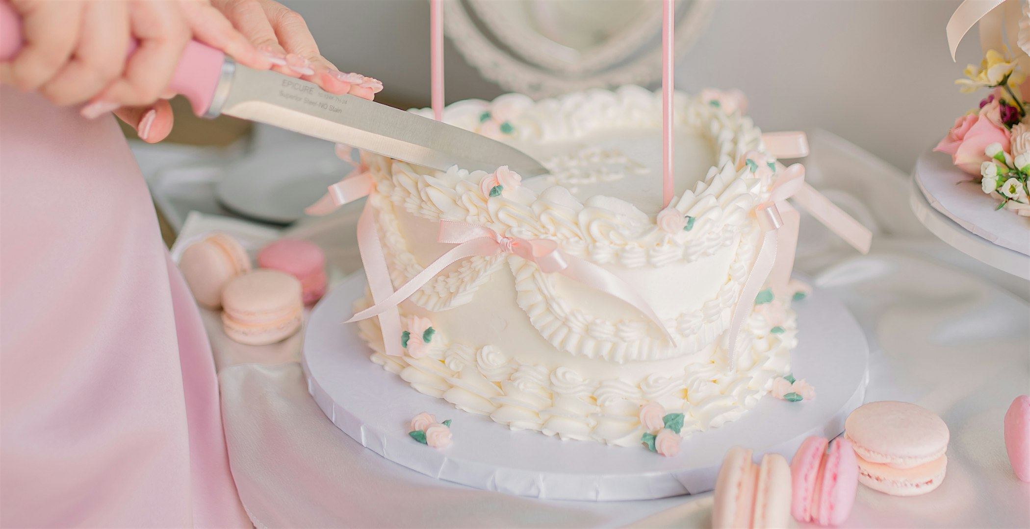 Brunch + Mini Heart Cake Class in Tomball | Mommy & Me Experience Add-On at Majestic Oaks Manor – Tomball, TX