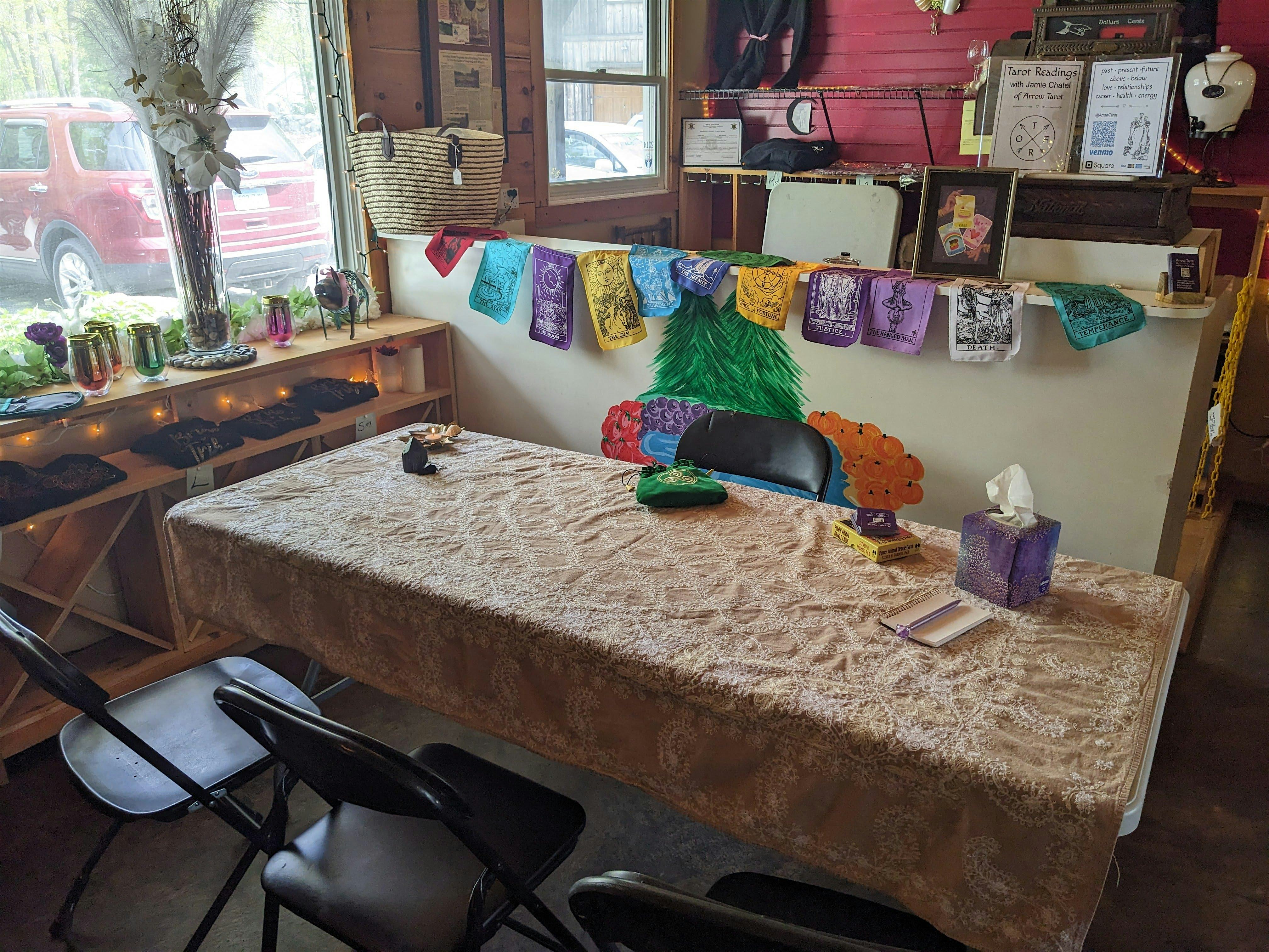 Tarot & Sip: Tarot Pop-Up at Leyden Vineyard at Leyden Farm Vineyard & Winery – West Greenwich, RI