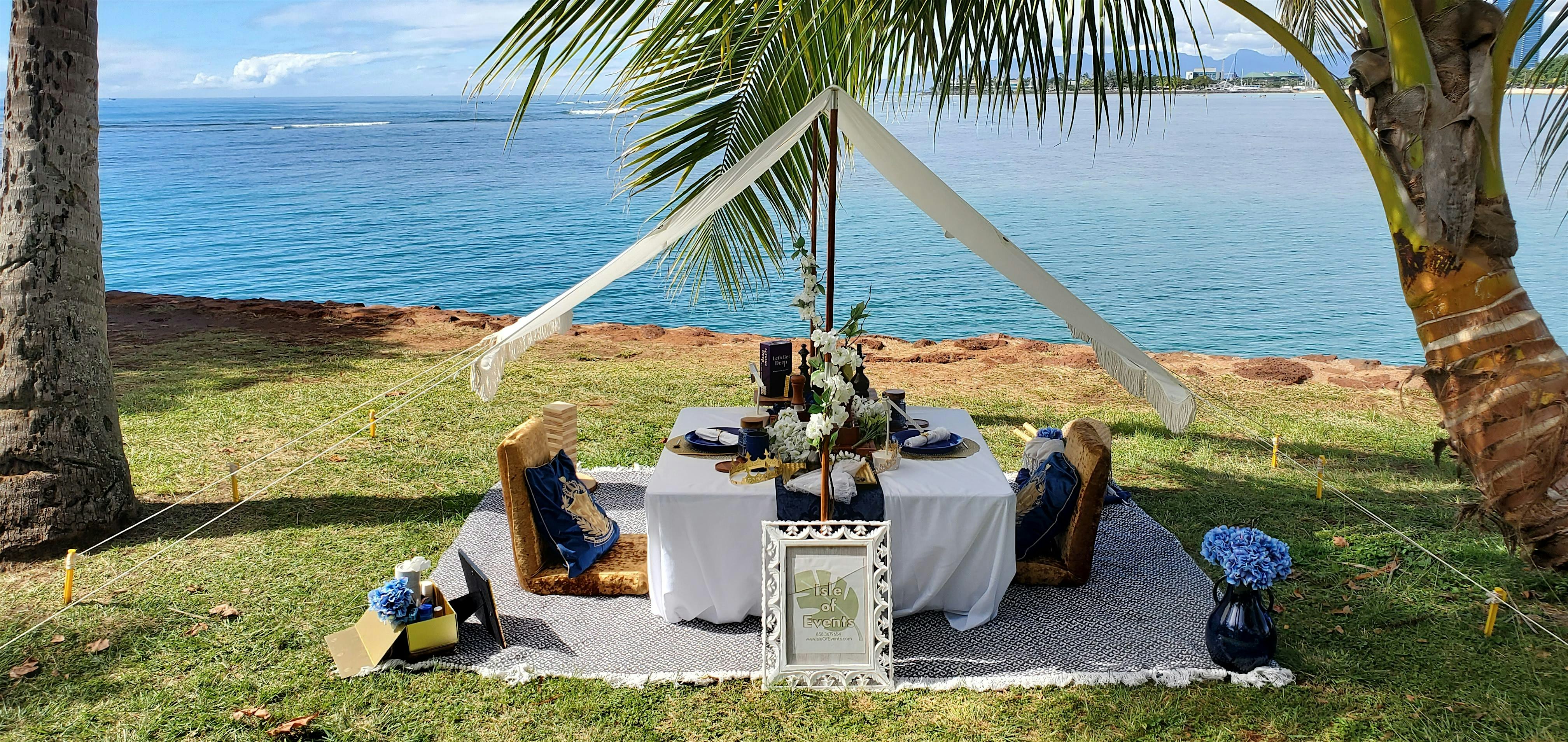 Royal Romantic Picnic for TWO at Beach Park in Honolulu (please email for location) – Honolulu, HI