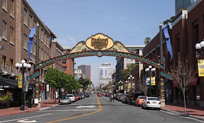 Amazing Scavenger Hunt! – Slammin’ San Diego Bar Crawl at 544 Fifth Ave – San Diego, CA