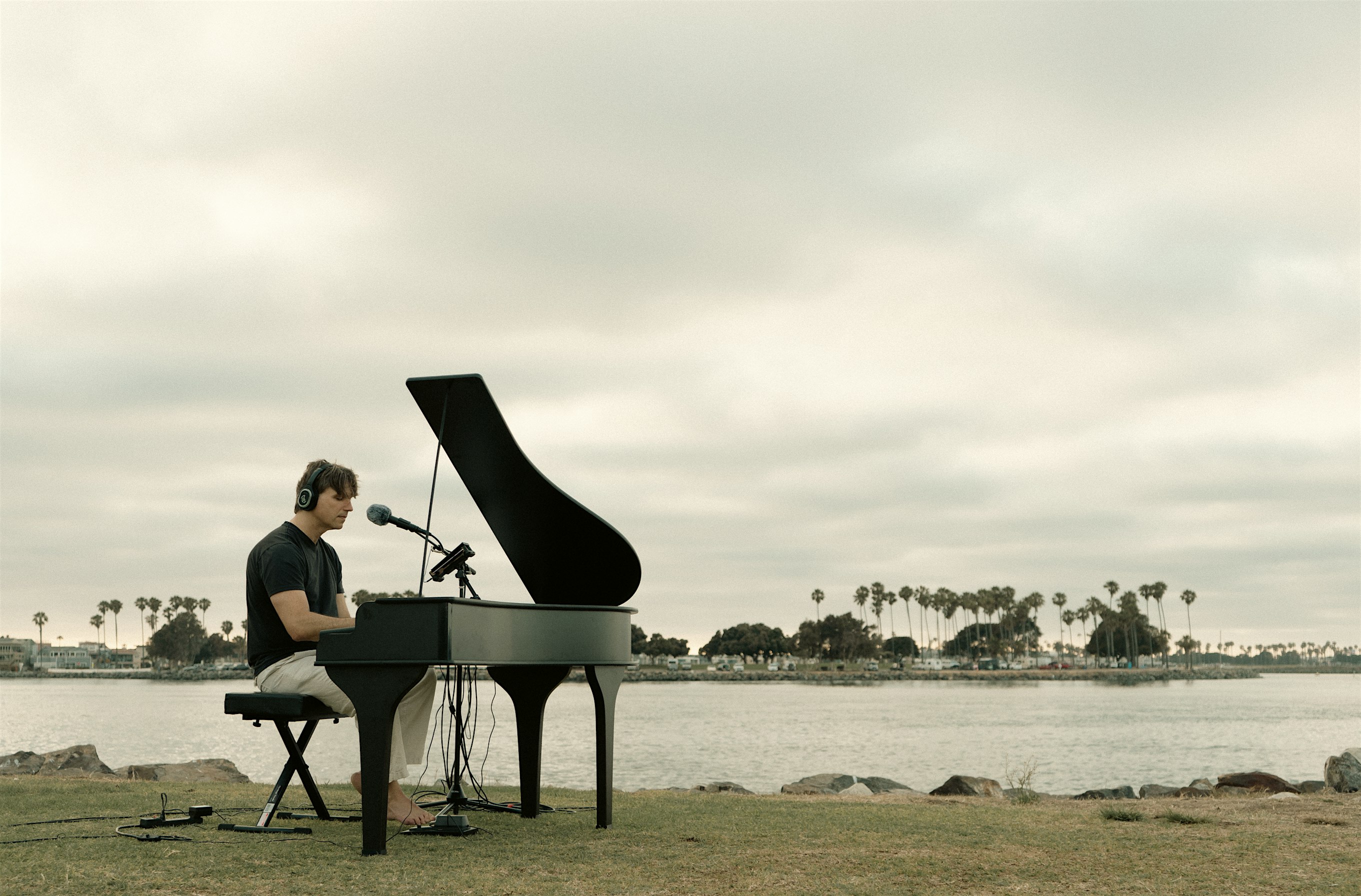 Mind Harmony presents – Victor Kulish, Piano Meditation Experience. at Mount Soledad Memorial Park – San Diego, CA