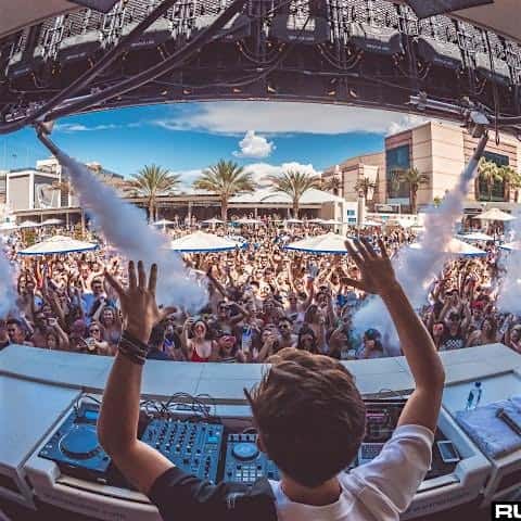 Free Dayclub Entry at MGM Grand at Palm Tree Beach Club – Las Vegas, NV