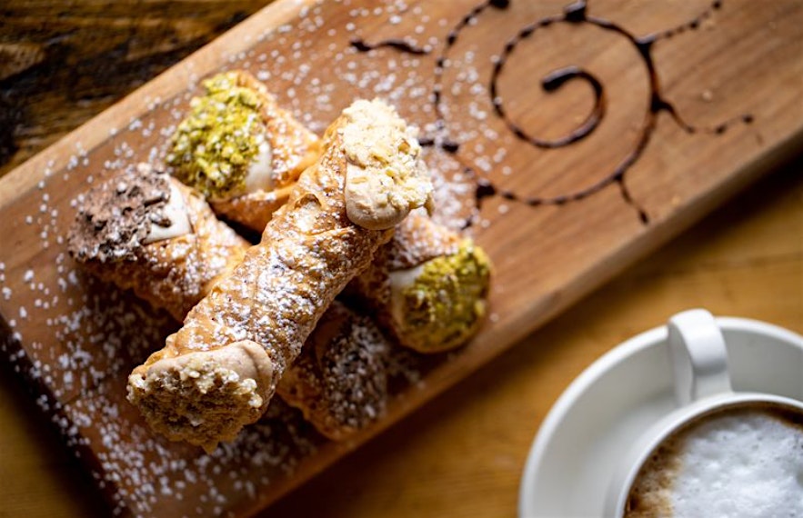 Hands-on Cannoli Making w/ Chef Jarrett 9.22 10am at 9 Via Toscana – Salem, NH