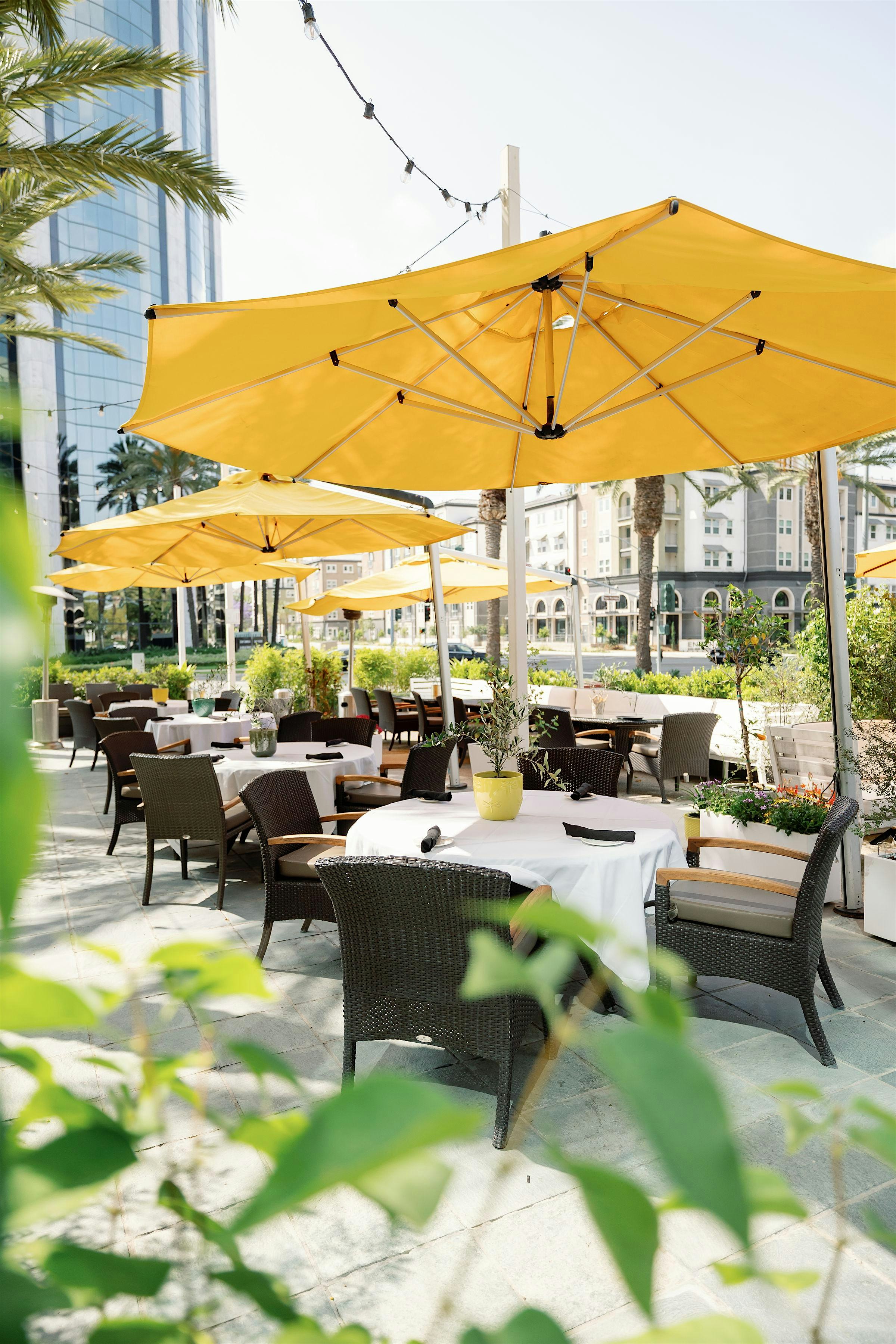 Lunch & Lounge: Live DJ Sessions at Bistango in Irvine – Irvine, CA