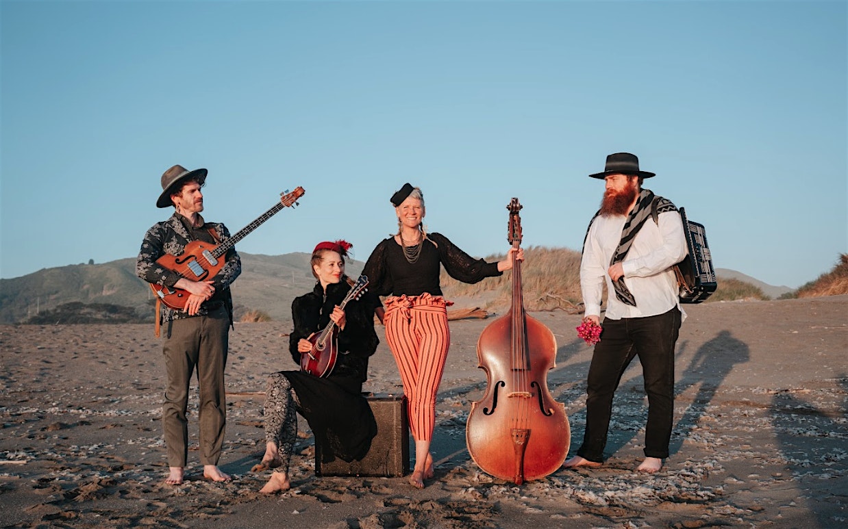MaMuse w/ Andy Babb & Lara Elle at Swallow Hill Music – Daniels Hall – Denver, CO