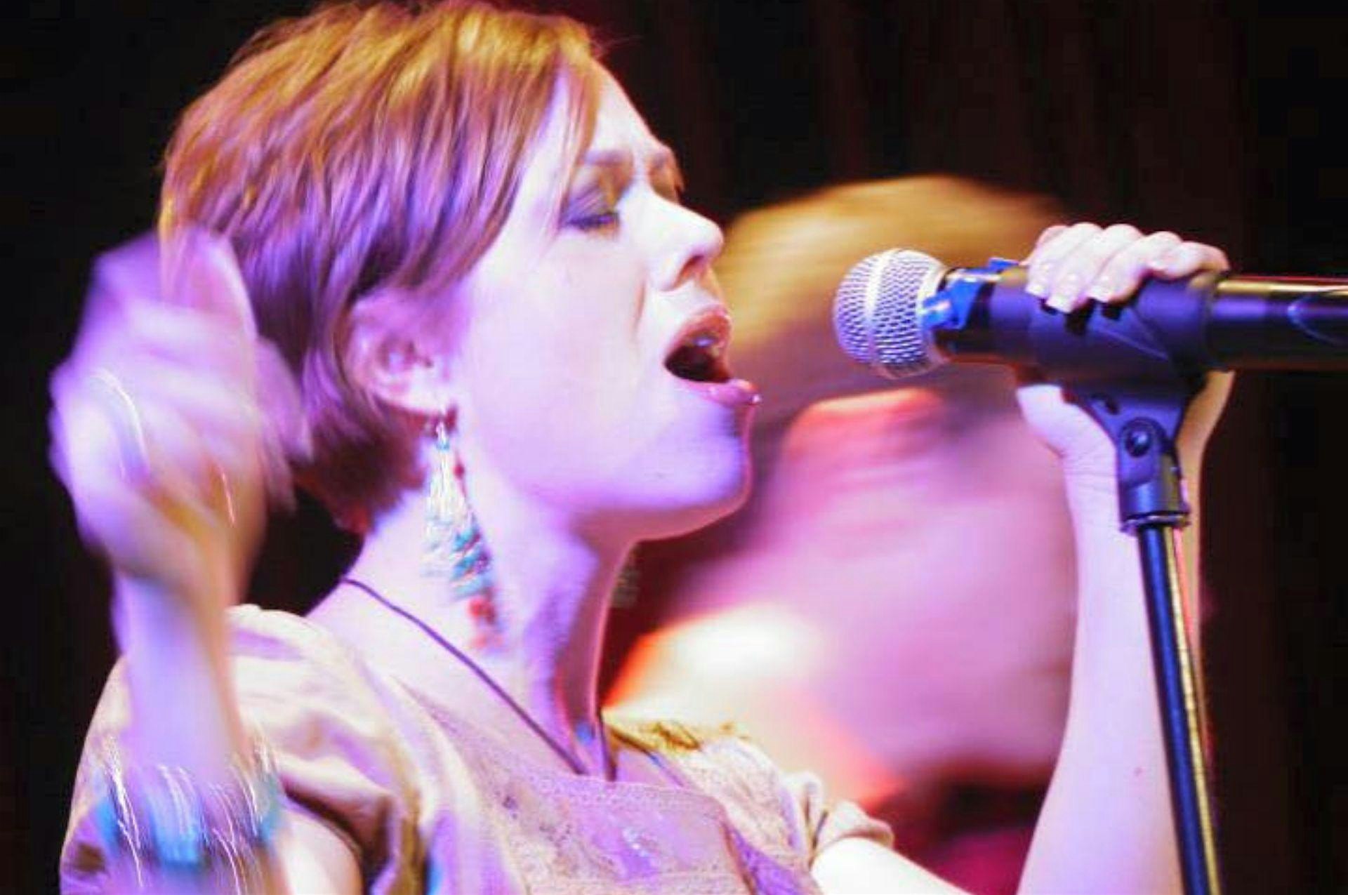 Amber Pennington | Cotton Court & Midnight Shift | Broadway Street, TX at Cotton Court Hotel – Lubbock, TX