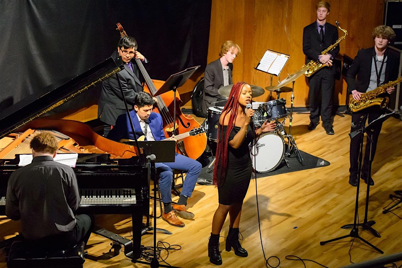 Jazz Combos at UIC Recital Hall (L285) – Chicago, IL