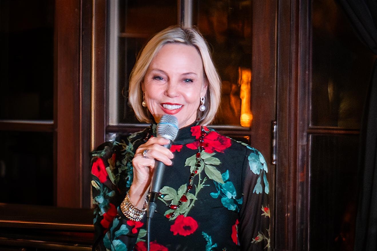 Holiday at the Dunsmore Lodge with Connie Evingson at Dunsmore Jazz Room – Minneapolis, MN