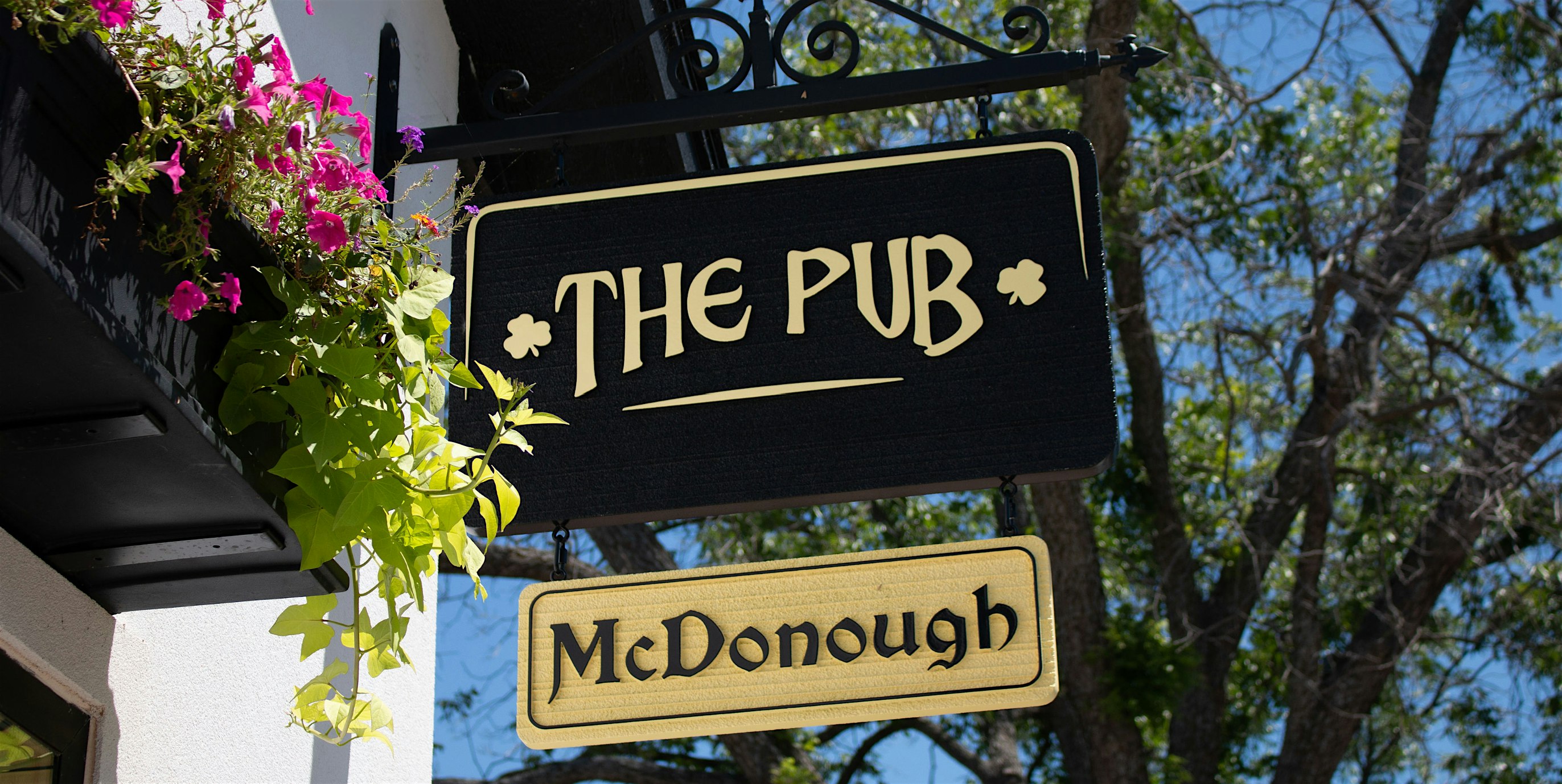 Pub New Year’s Eve Party at 529 N Houston St – Granbury, TX