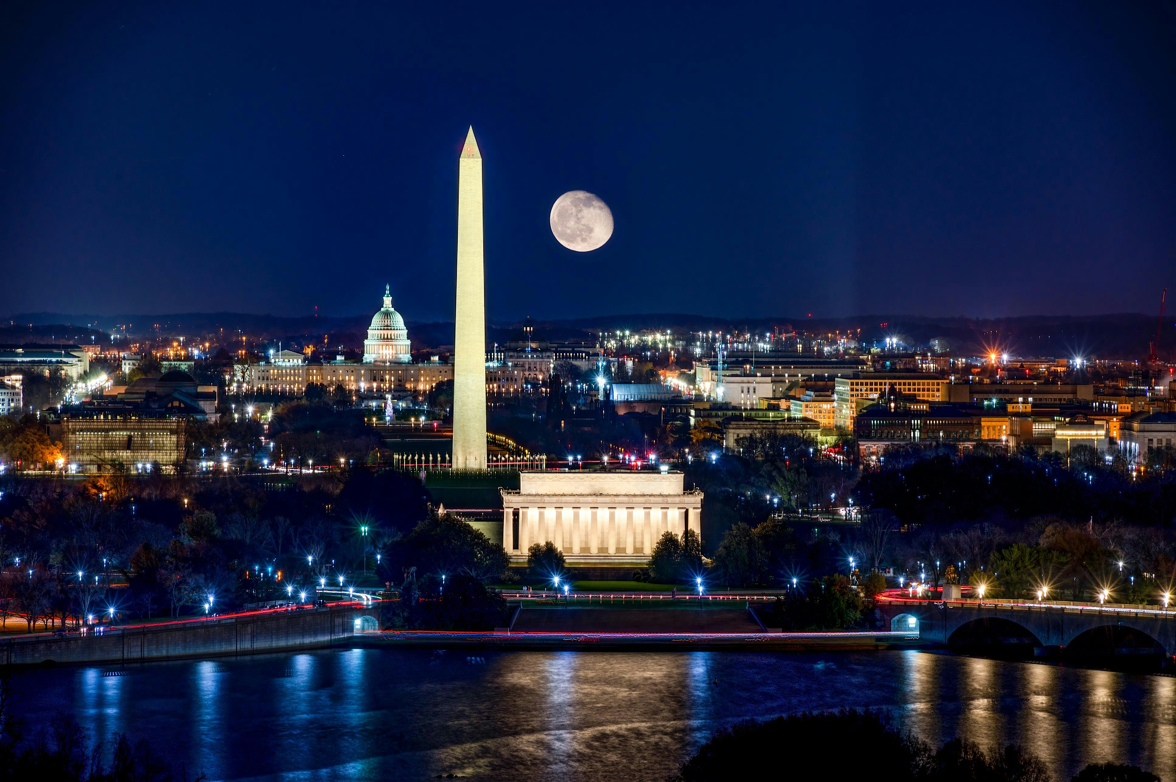 Full Moon Margarita Cruise on the Potomac at Georgetown Harbor – Washington, DC