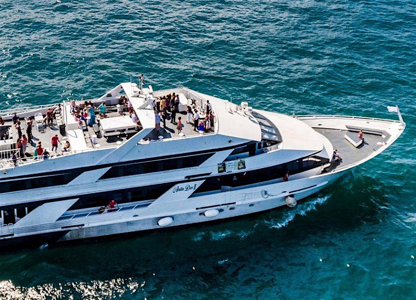 Chicago DayTime Skyline Boat Party FT: Power 92s DJ Nehpets at Anita Dee Yacht Charters – Chicago, IL