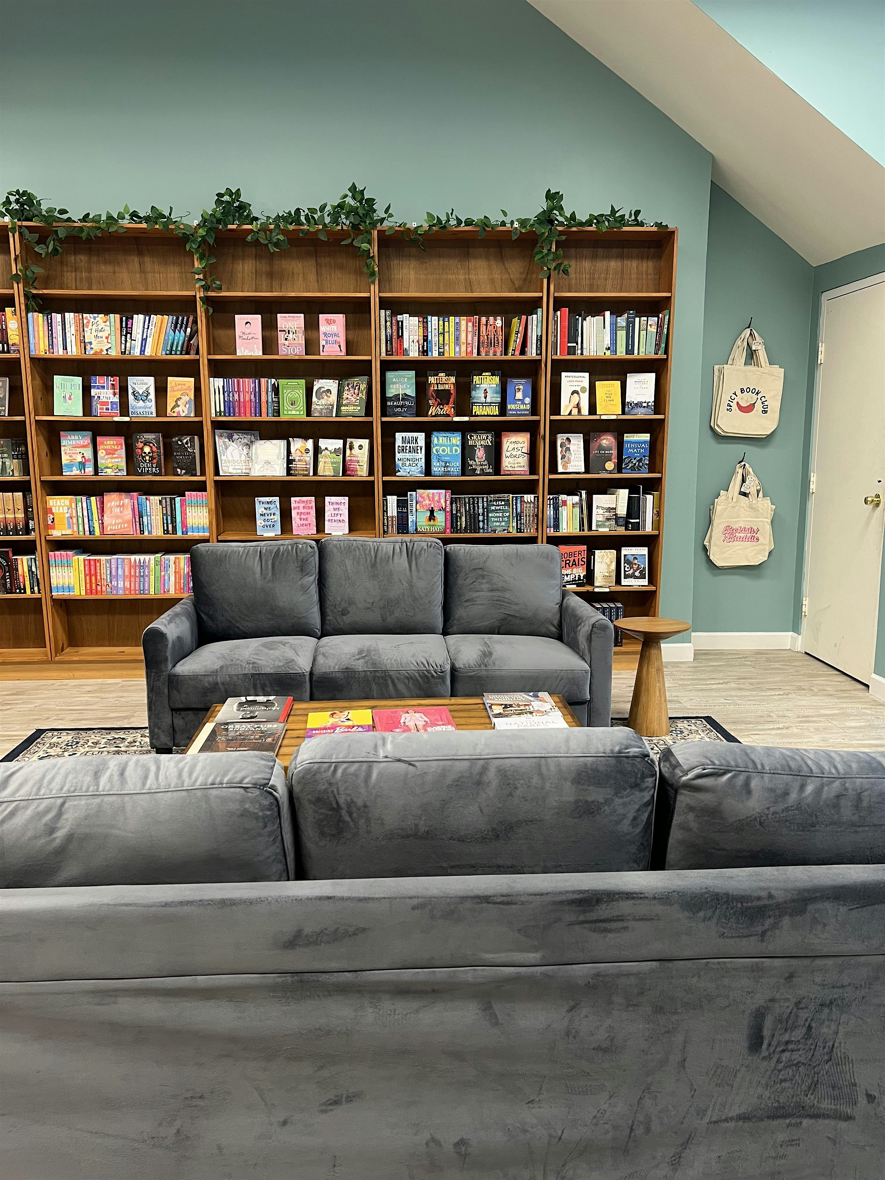 Silent Bookclub @ Lilliput Books at Lilliput Books – Chicago, IL