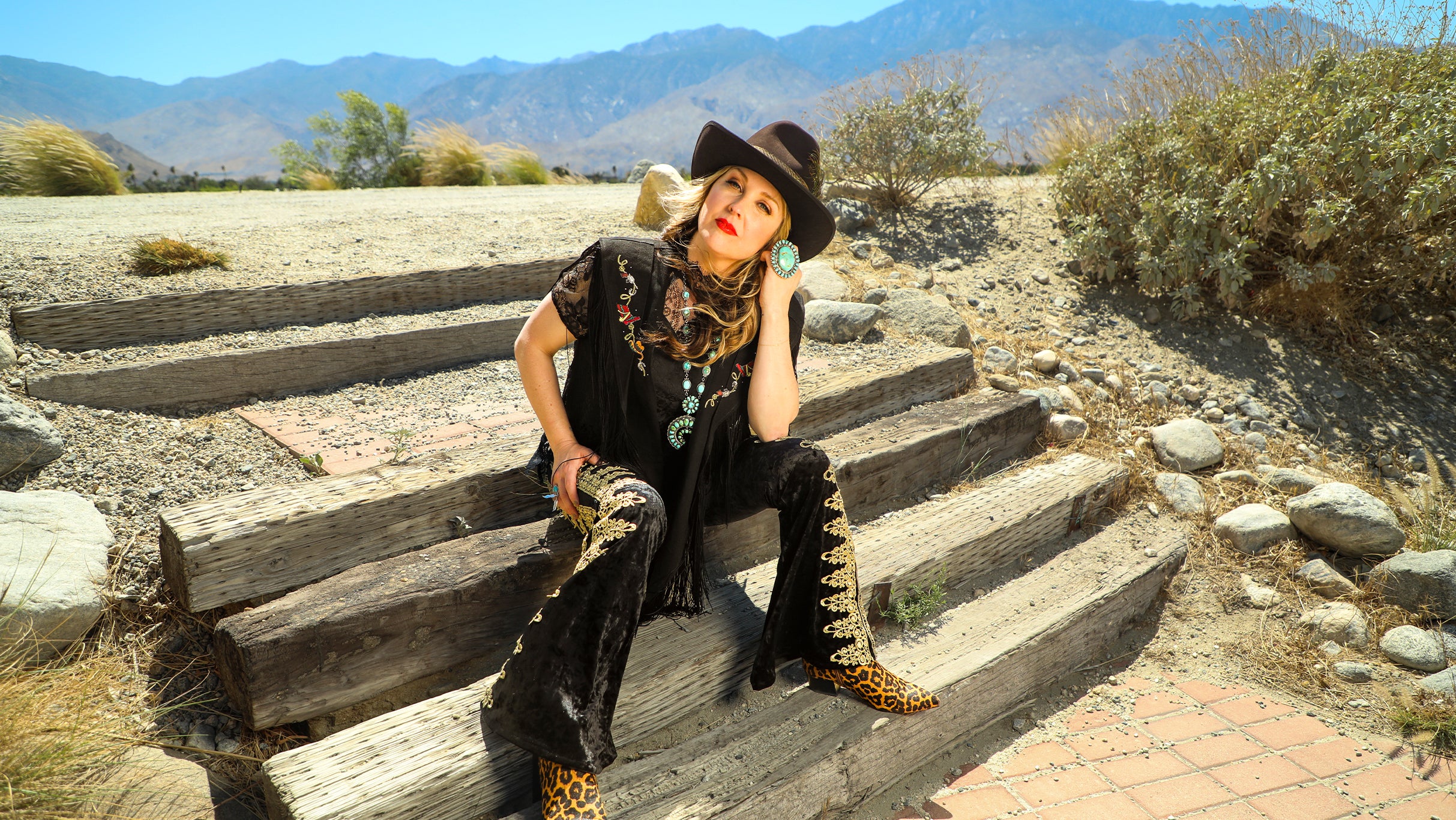 Sunny Sweeney at The Merry Widow – Mobile, AL