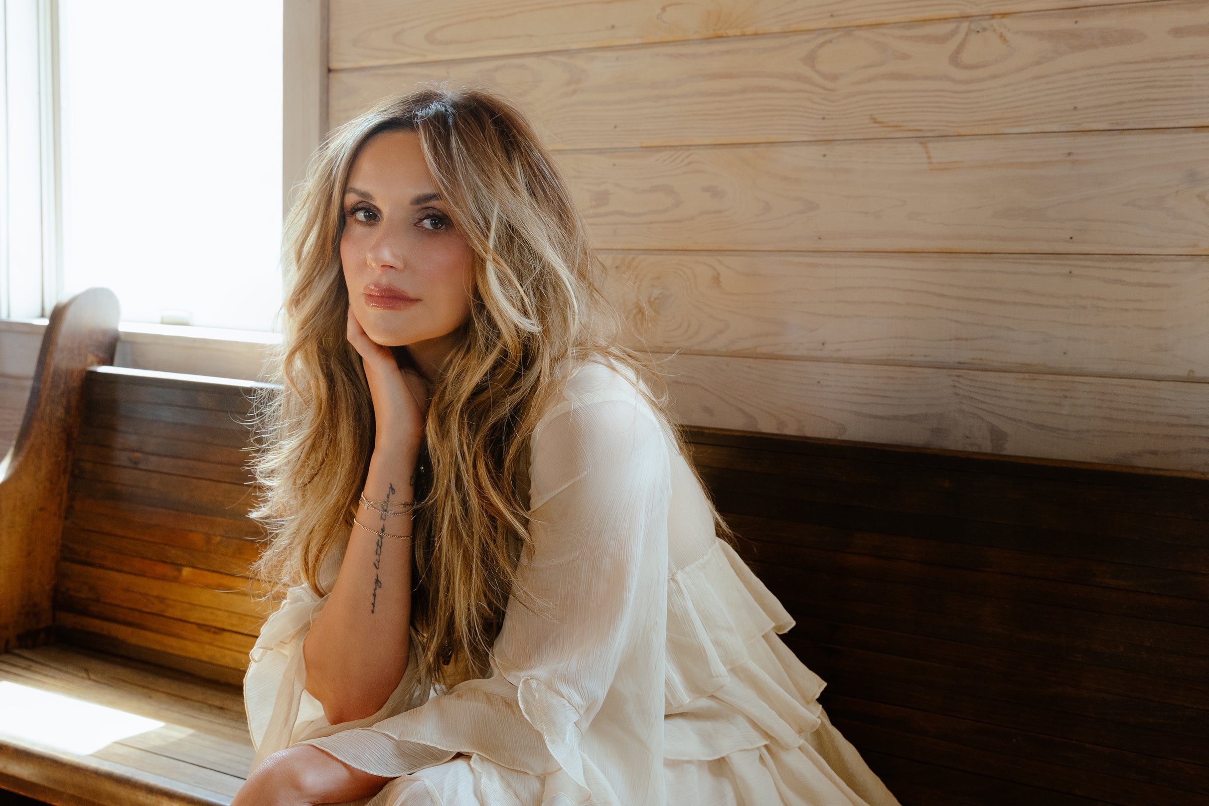 #ONENIGHTONLY with Carly Pearce at Lexington Opera House – Lexington, KY