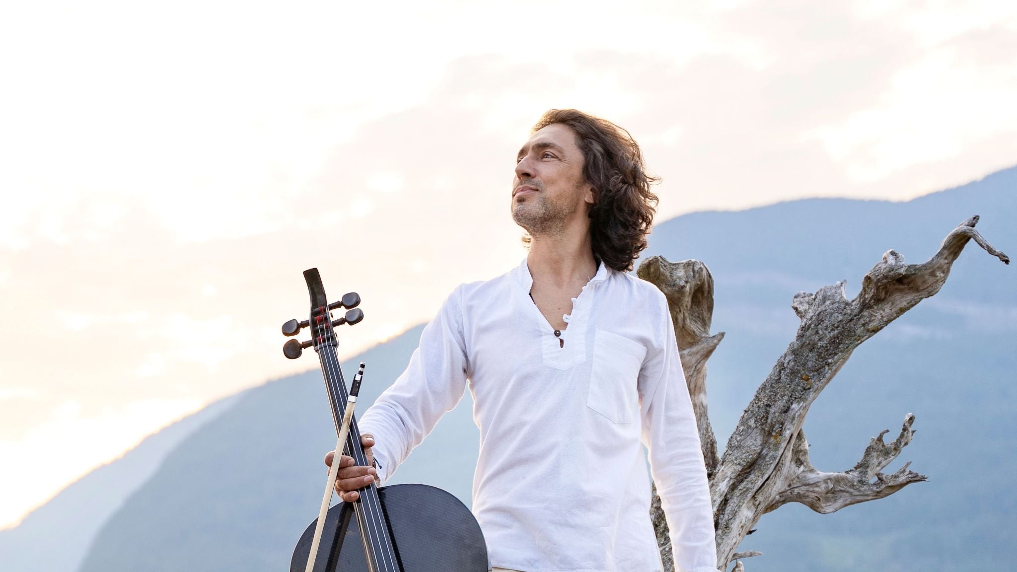 Ian Maksin: “Songs of Love & Peace” Concert Tour at John, James and Clara Knight Stage – Akron, OH