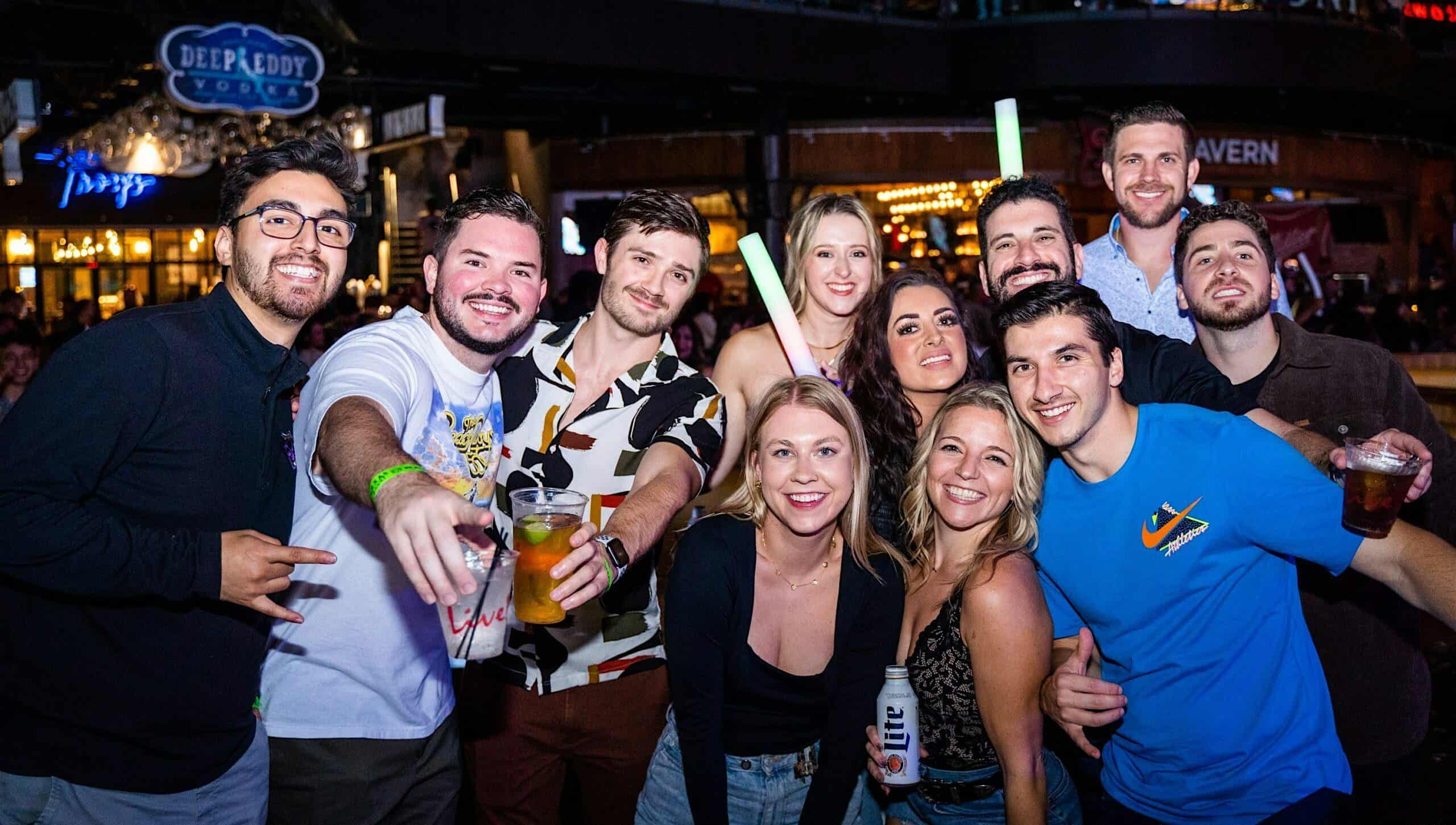 AN EXCLUSIVE “ACTIVE LIFESTYLE” CONNECT FOR SINGLES & SOCIALITIES! at ROSA-AGAVE & WINE LOUNGE – Manhattan, NY