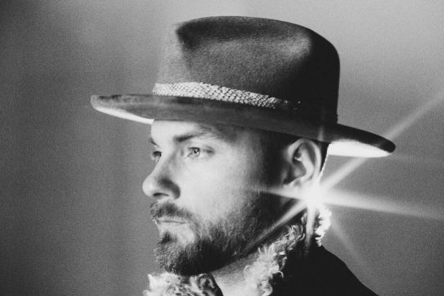 Ásgeir with Oyeme at Thalia Hall – Chicago, IL