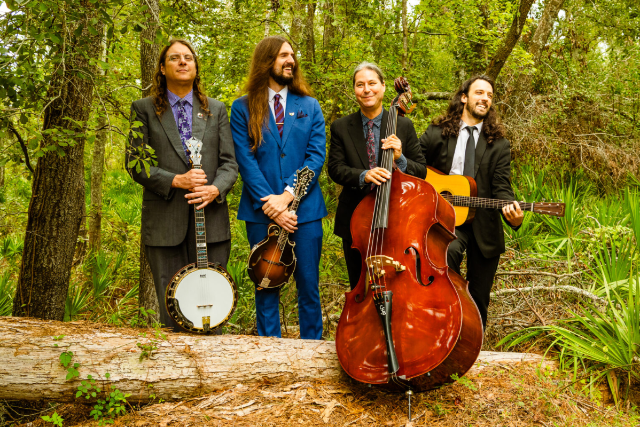 Henhouse Prowlers at Tip Top Deluxe Bar & Grill – Grand Rapids, MI
