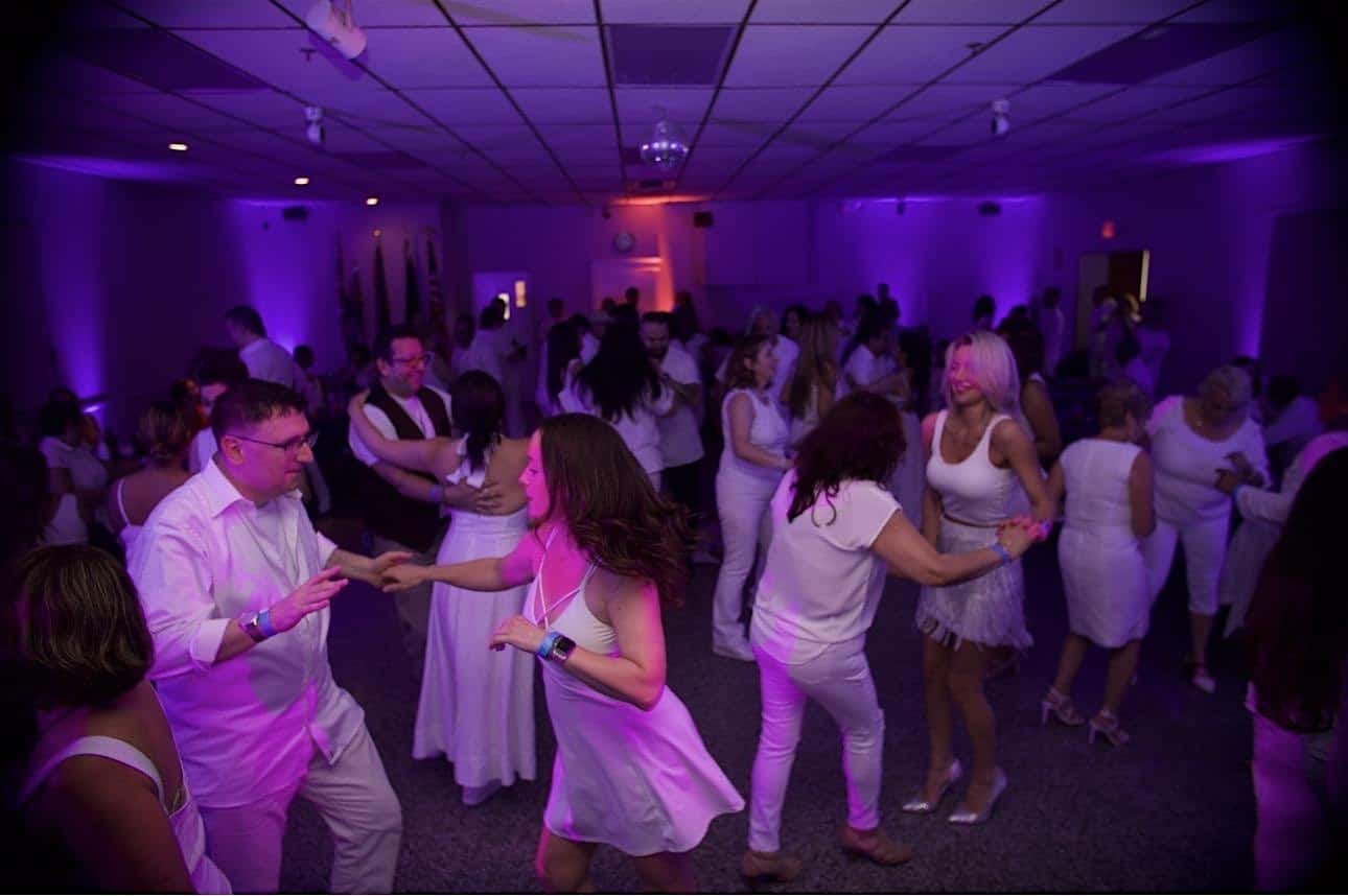 New Jersey All White Latin Party at Lucio’s – Closter, NJ