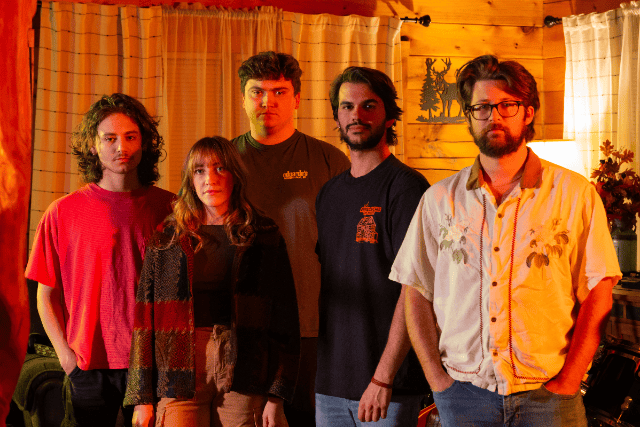 Happy Hour w/ Van Gilder at Woodlands Tavern at Woodlands Tavern – Columbus, OH