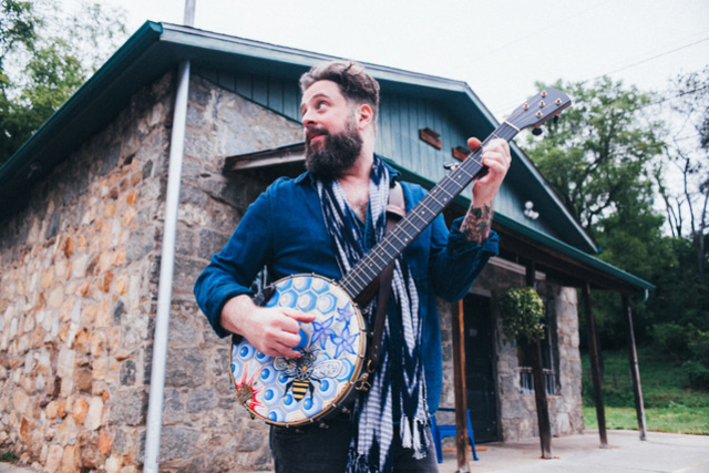 Kicking It Curbside with Tall Tall Trees at Tack Room – Chicago, IL