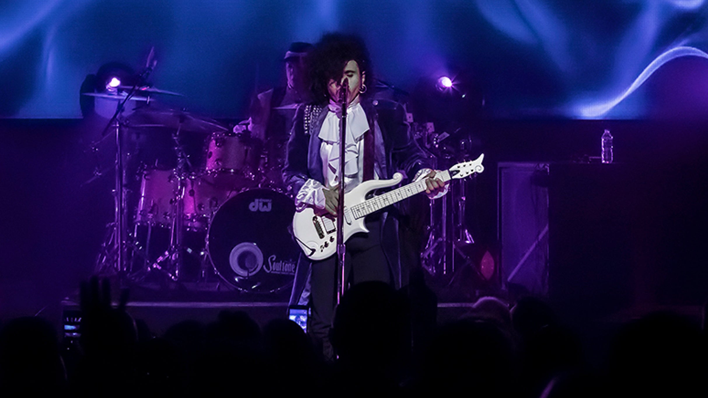 1999 The Ultimate Prince Experience at Thunder Bay Community Auditorium – Thunder Bay, ON
