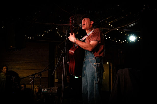 Brunch: Owen Daniel at Daryl’s House – Pawling, NY