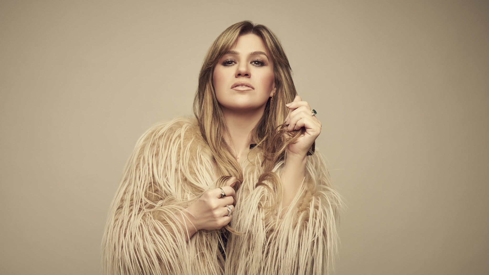 Kelly Clarkson – Exclusive Hotel Packages. Save Today! at The Colosseum at Caesars Palace – Las Vegas, NV
