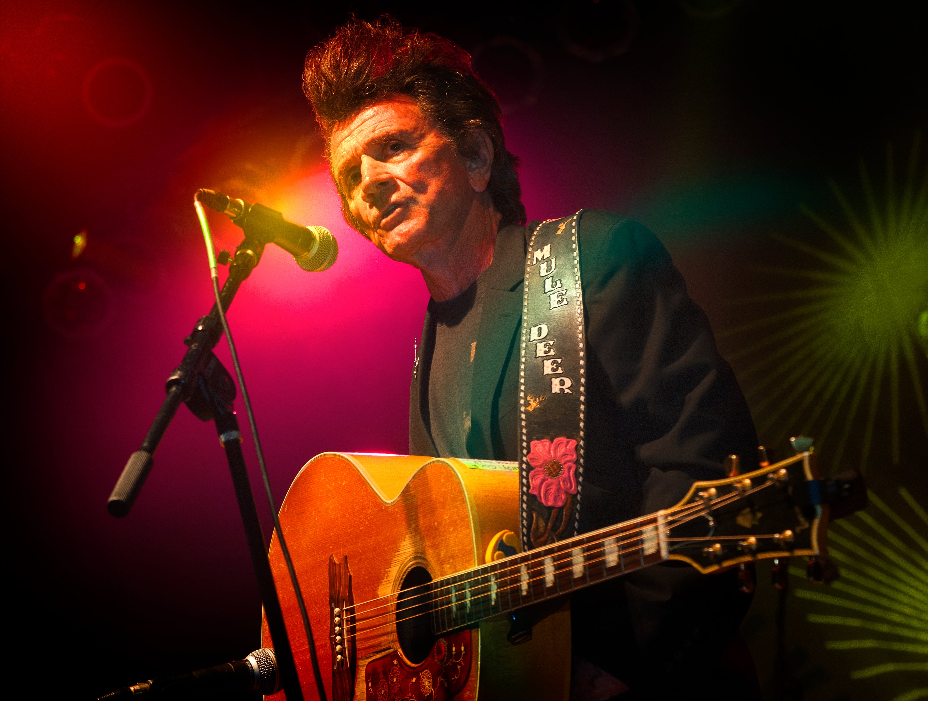 Gary Mule Deer at The Ellis Theater – Philadelphia, MS
