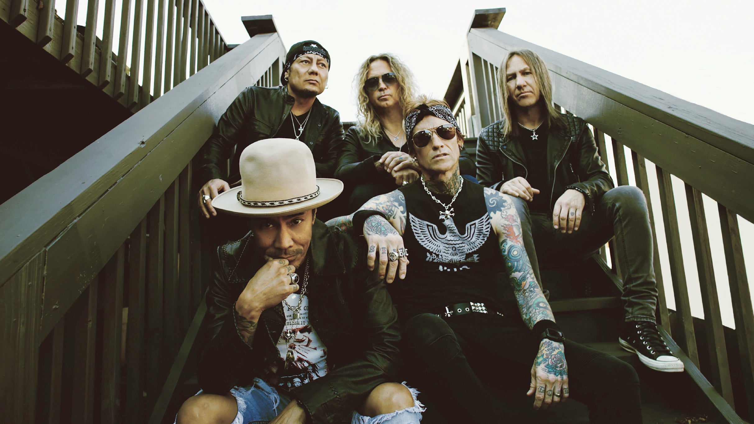 Buckcherry w/ Black Stone Cherry at The Caverns – Pelham, TN