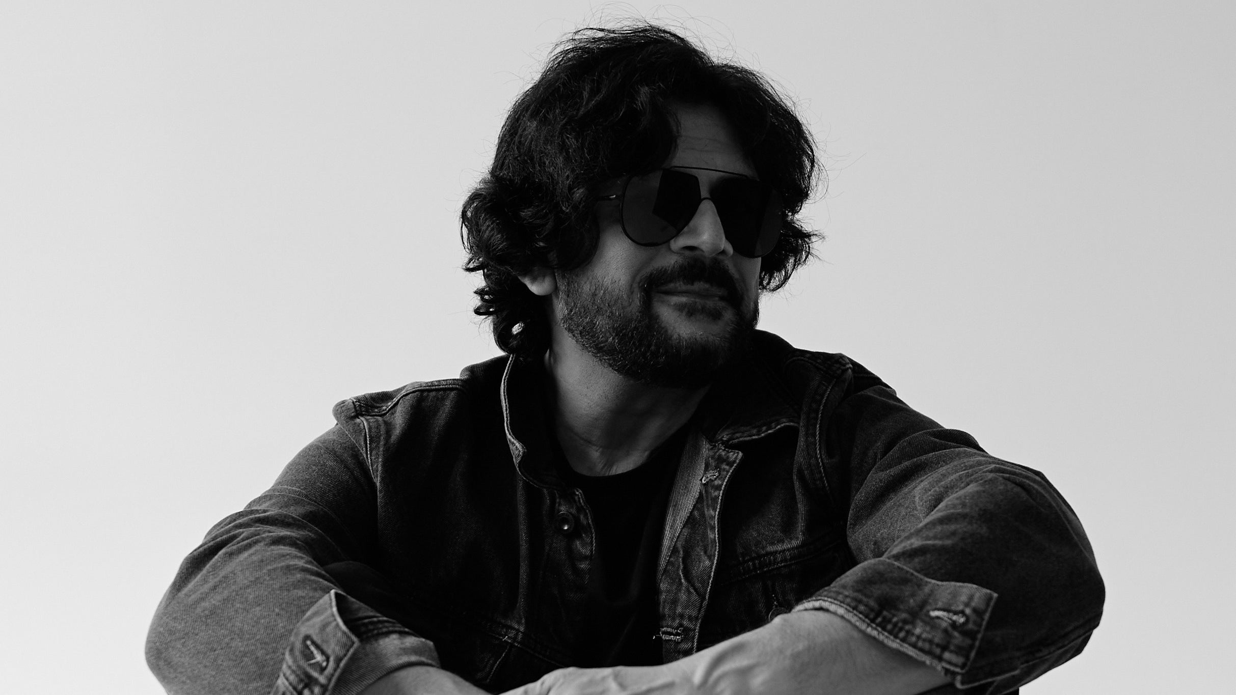 Faisal Kapadia at Commonwealth Bar – Calgary, Canada