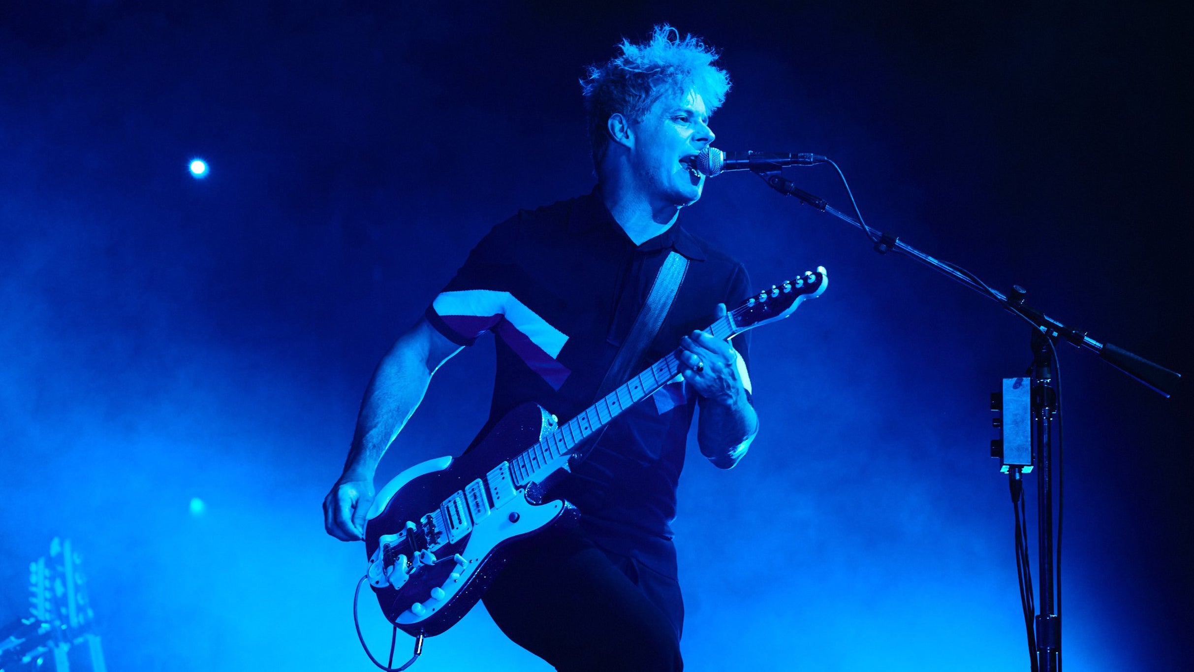 Jack White | Official Fontainebleau Ticket + Hotel Packages at Fontainebleau Las Vegas – Las Vegas, NV