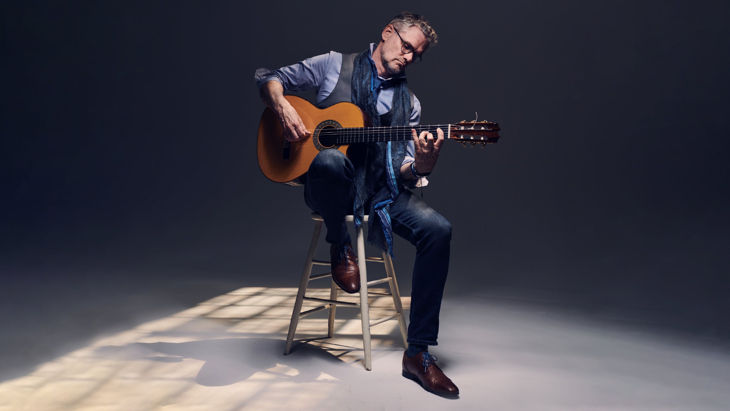 Jesse Cook at Theatre du Casino du Lac-Leamy – Gatineau, Canada