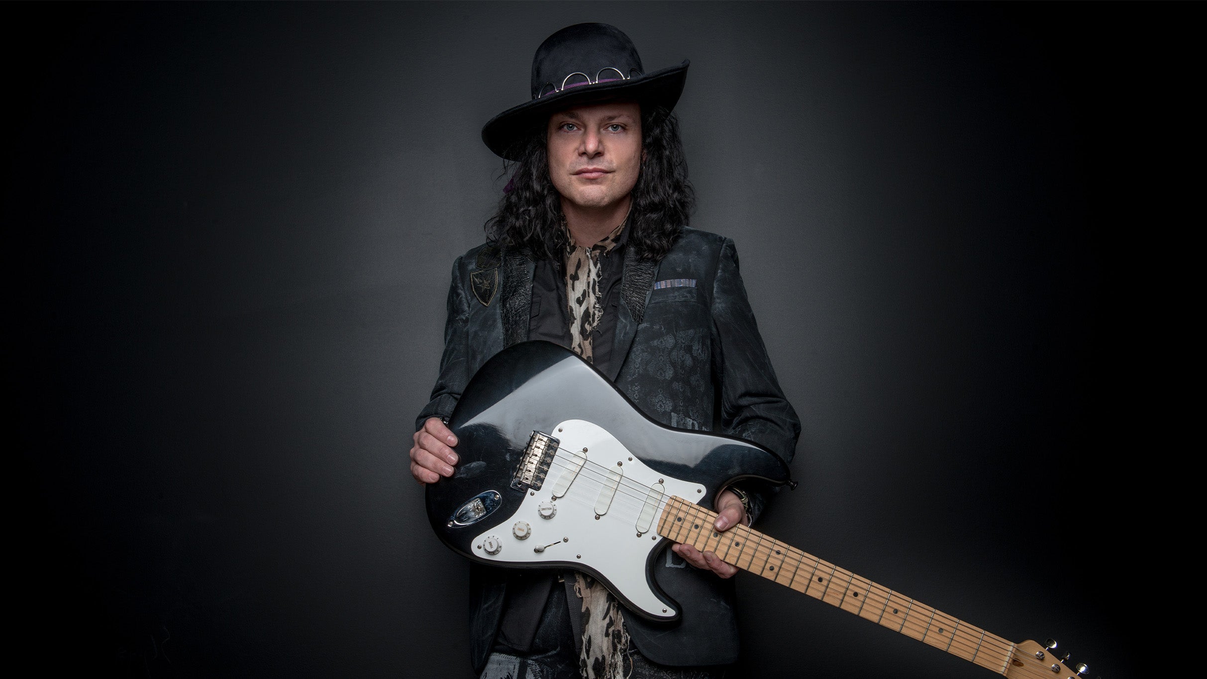 Anthony Gomes at Ludlow Garage Cincinnati – Cincinnati, OH